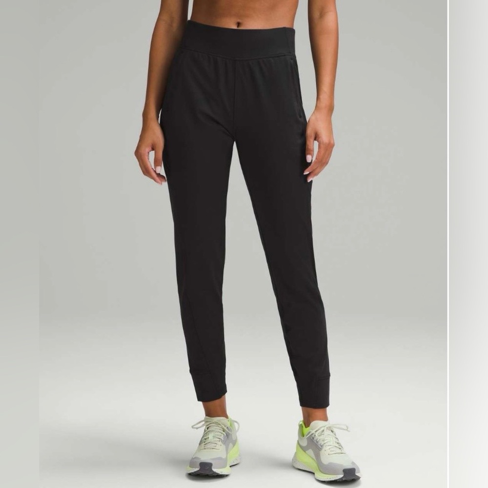 Lululemon It’s Rulu Run Black Fleece High-Rise Jogger Fall Winter Outdoor